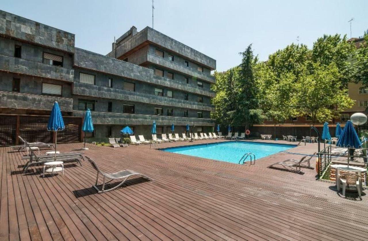 Apartament Apartamento Junto Al Santiago Bernabeu Con Piscina Madryt Zewnętrze zdjęcie